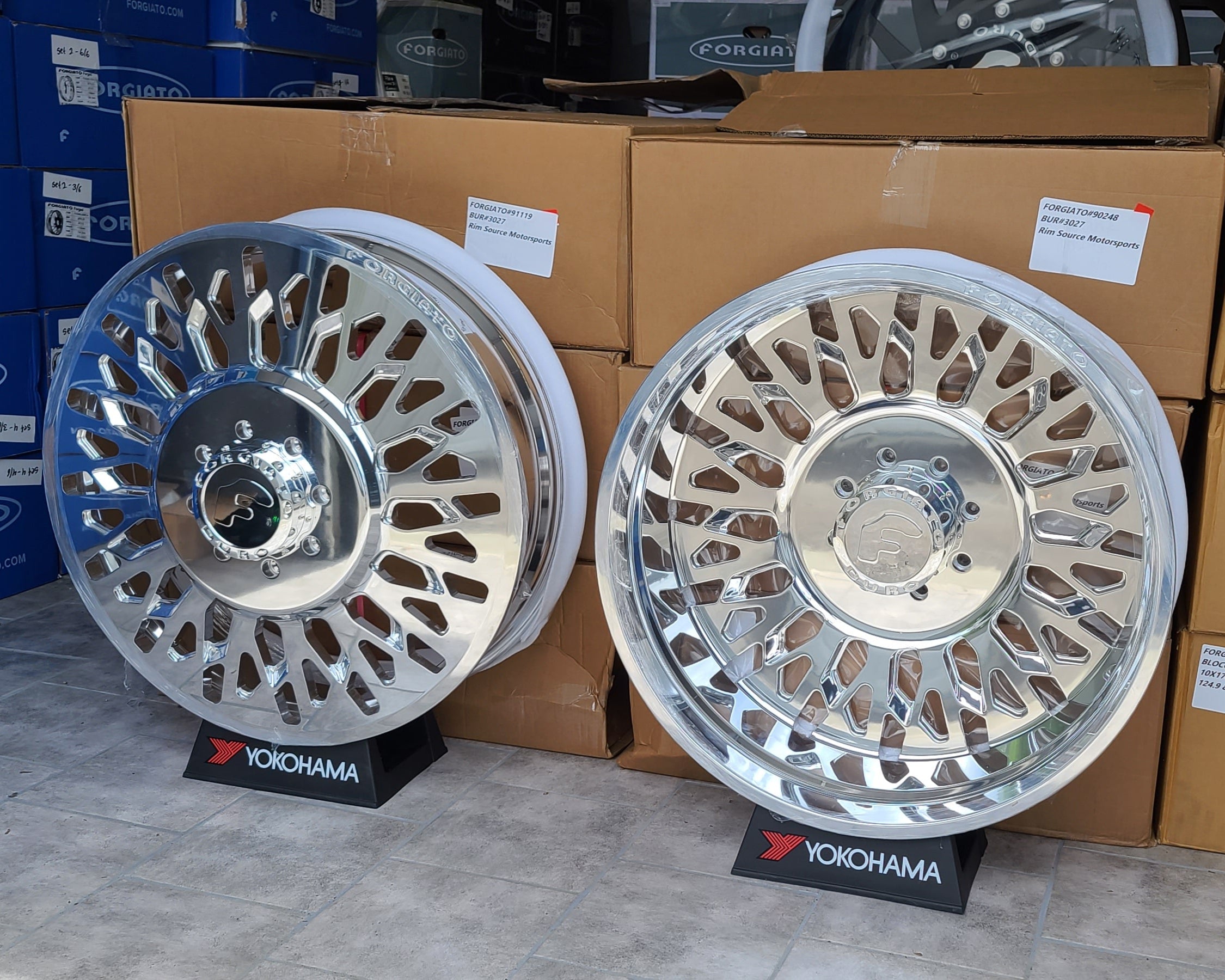 A single green leaf against a white background.