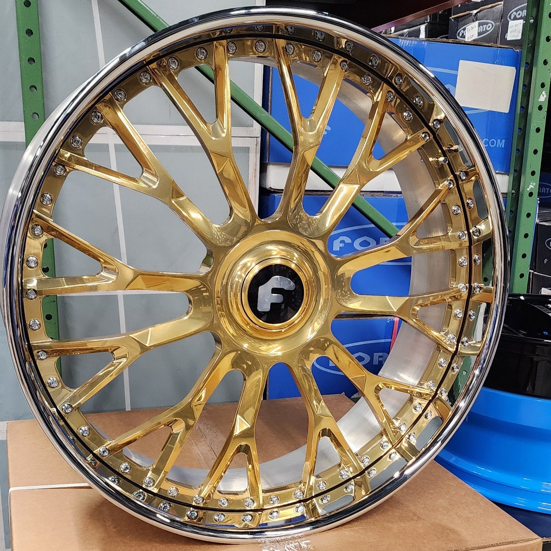 A single green leaf against a white background.